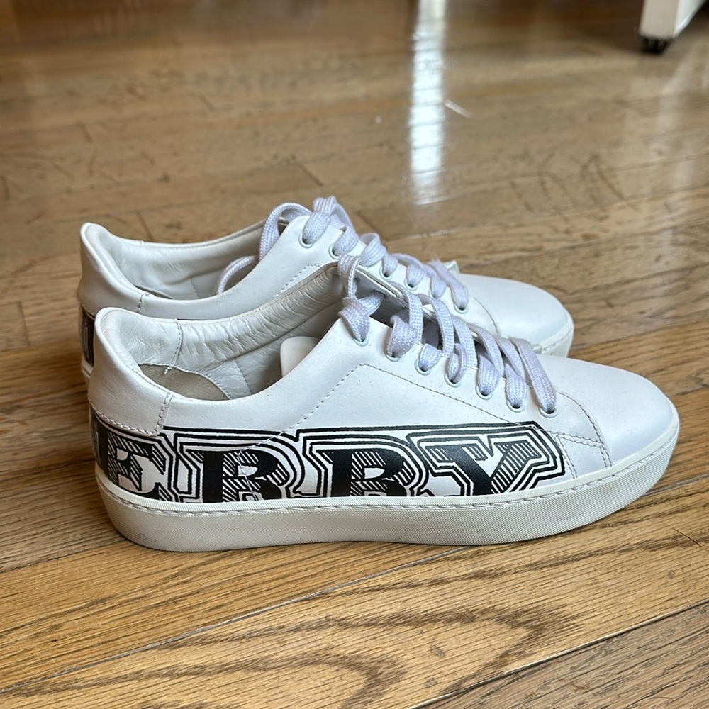 Burberry sneakers